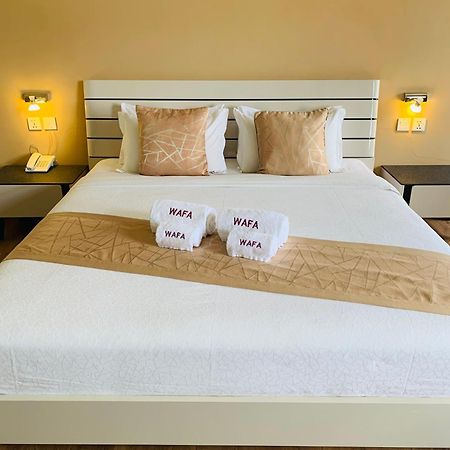 Wafa Hotel & Apartment Kampong Mata Mata Екстериор снимка