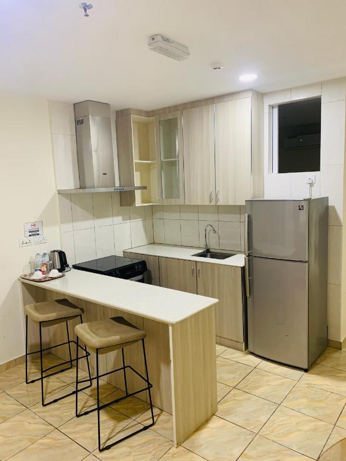 Wafa Hotel & Apartment Kampong Mata Mata Екстериор снимка