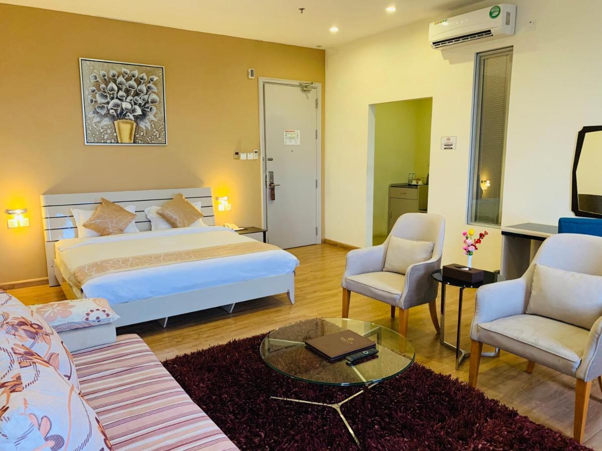 Wafa Hotel & Apartment Kampong Mata Mata Екстериор снимка